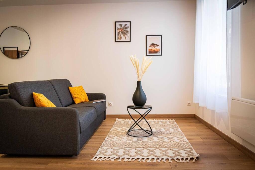 Appartement L'Albatros 007 - Hypercentre * Cosy * Wifi à Saint-Quentin  Extérieur photo